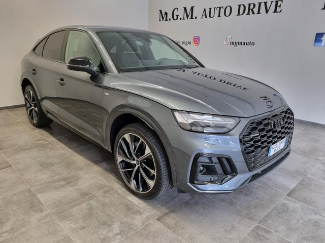 AUDI Q5 40 TDI 204 CV quattro Identity Black SLINE STRONIC