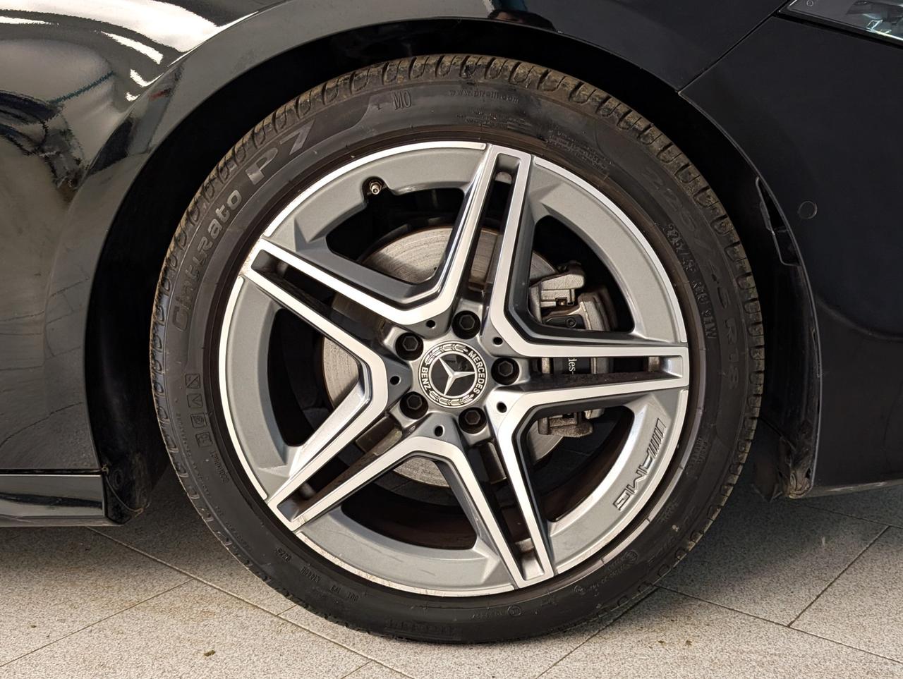 Mercedes-Benz classe a - w177 a 180 premium amg line auto 180 Automatic Premium AMG Line