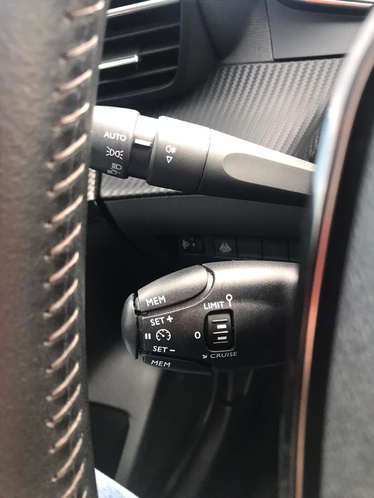 Peugeot 208 BlueHDi 100 Stop&Start 5 porte Active