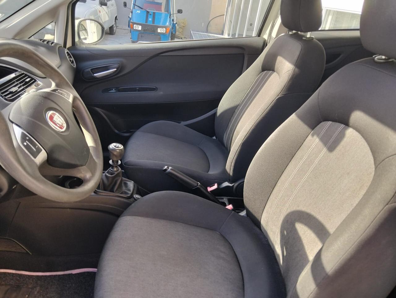 Fiat Punto 1.4 Natural Power Lounge 2014