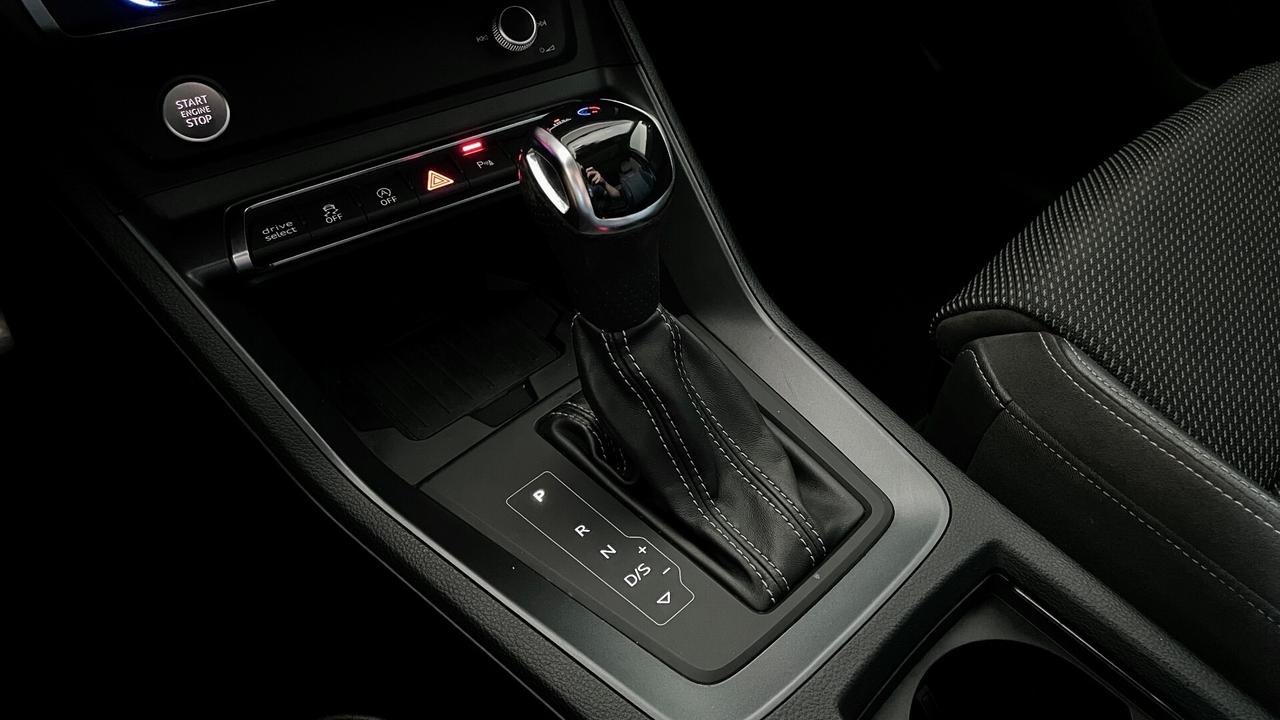 AUDI Q3 QUATTRO 40 2.0 S-LINE S-TRONIC TFSI 190 CV - VIRTUAL COCKPIT, TETTO, PACCHETTO LUCI