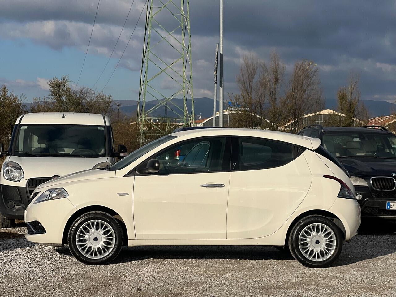 Lancia Ypsilon 1.2 34 Mila Km CERTIFICATI