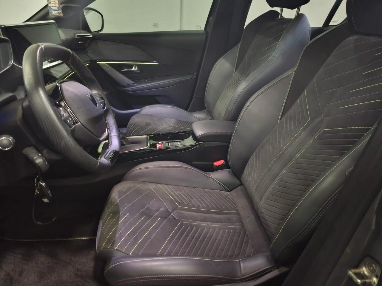 Peugeot 208 PureTech 100 GT, Tetto Panoramico, Sedili elettronici