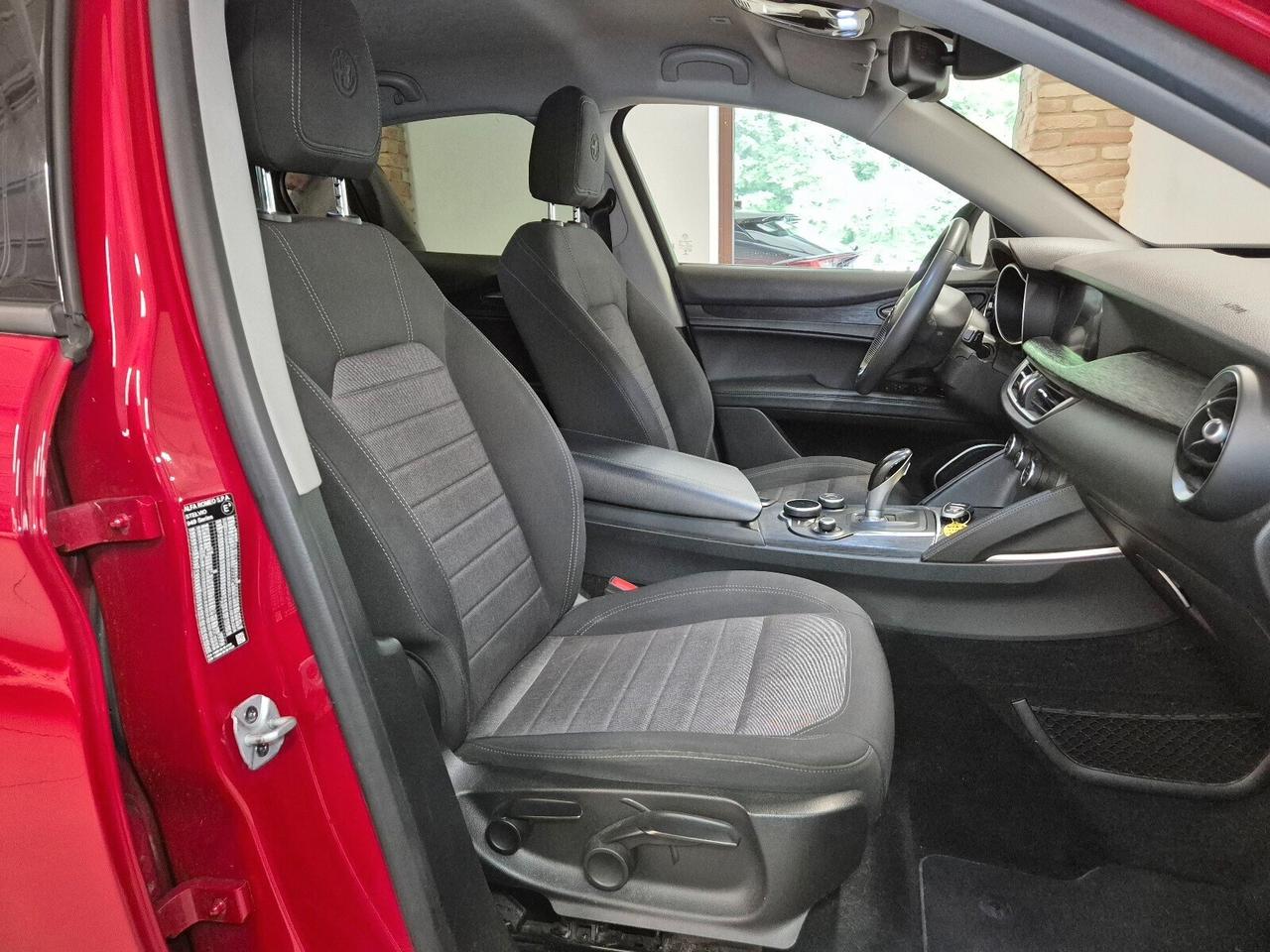 Alfa Romeo Stelvio 2.2 Turbodiesel 160 CV AT8 RWD Sport-Tech