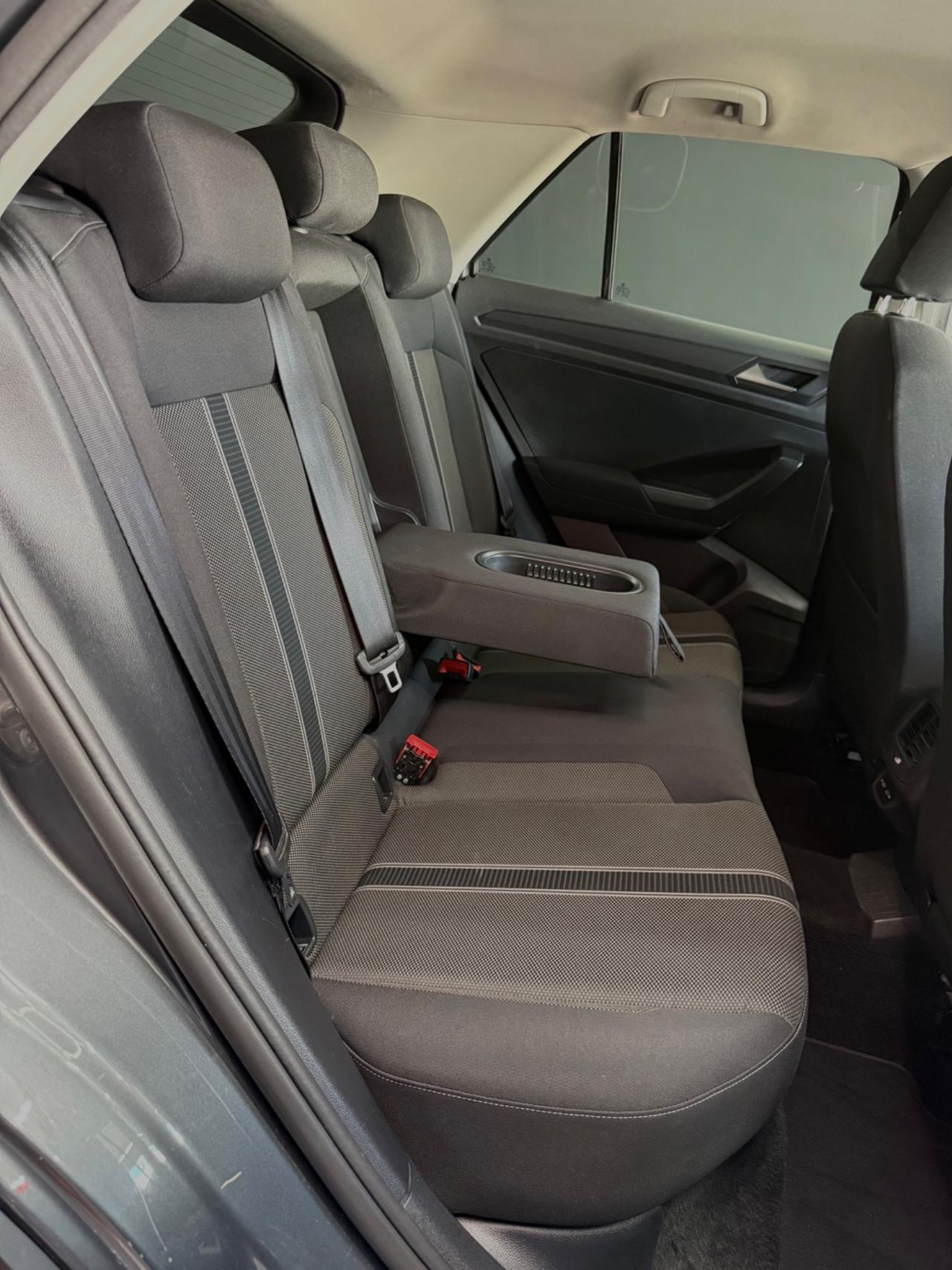 Volkswagen T-Roc 1.6 TDI Advanced 10/2020