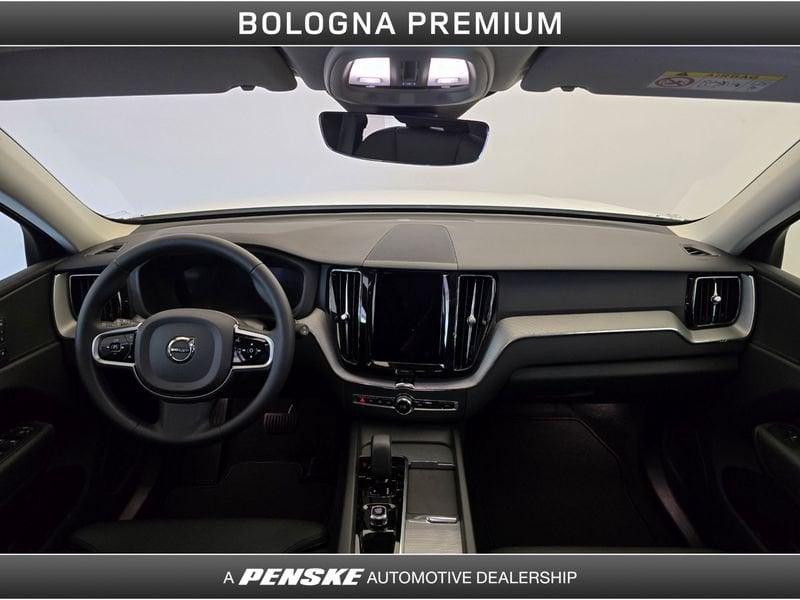 Volvo XC60 T6 Plug-in hybrid AWD automatico Plus Dark
