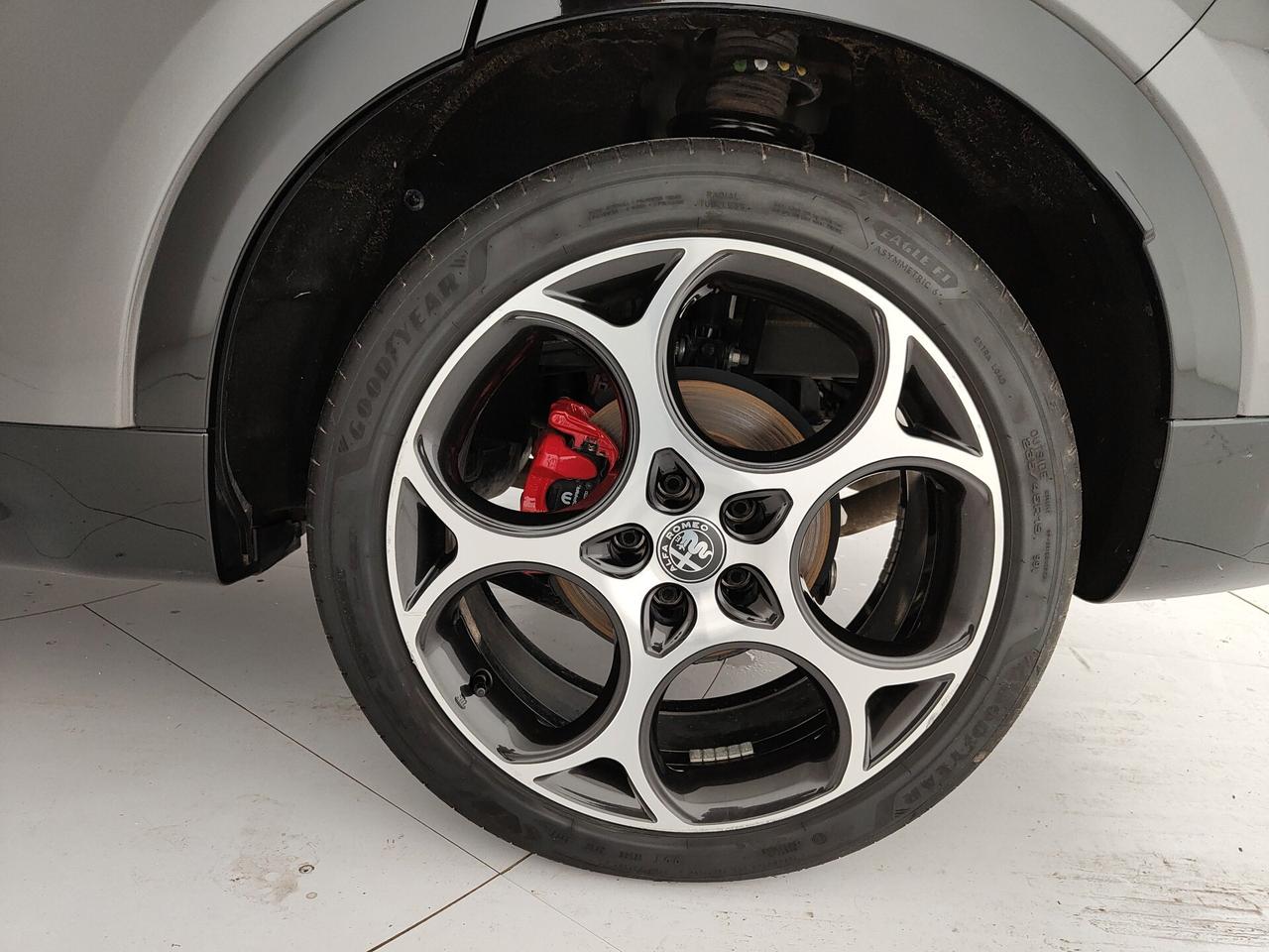 Alfa Romeo Tonale 1.6 diesel 130 CV TCT6 Veloce