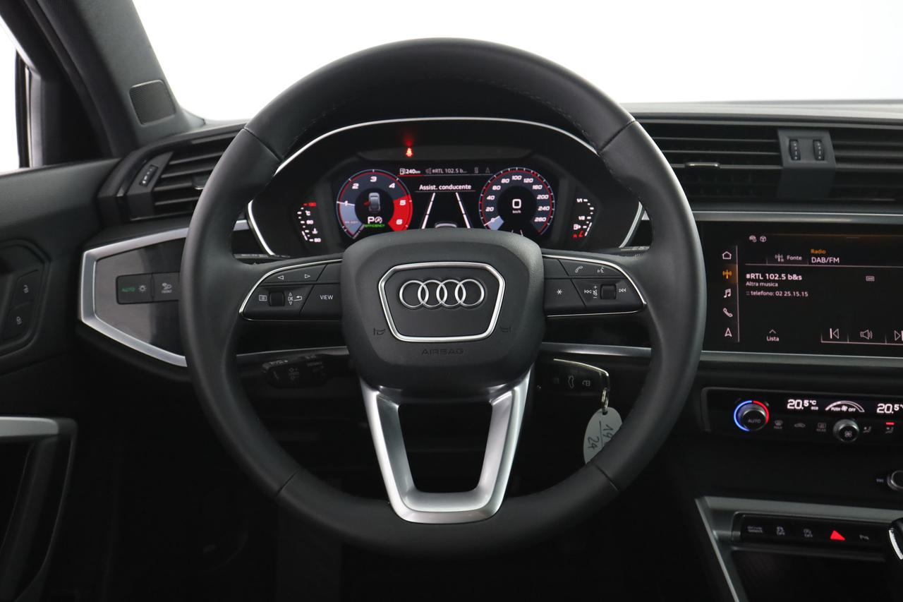 AUDI Q3 2ª serie Q3 SPB 40 TDI quattro S tronic Identity Black