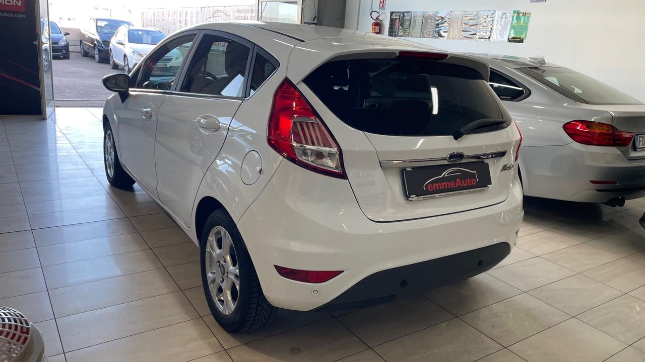 Ford Fiesta 1.5 TDCi 75CV 5 porte Titanium