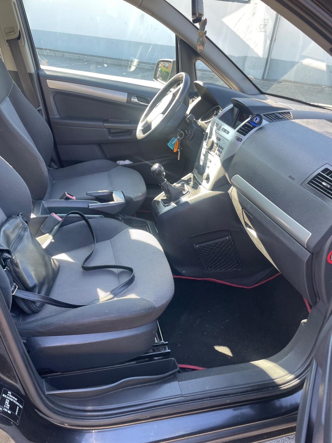 Opel Zafira 1.7 CDTI anno 2013 /7posti .euro (5)