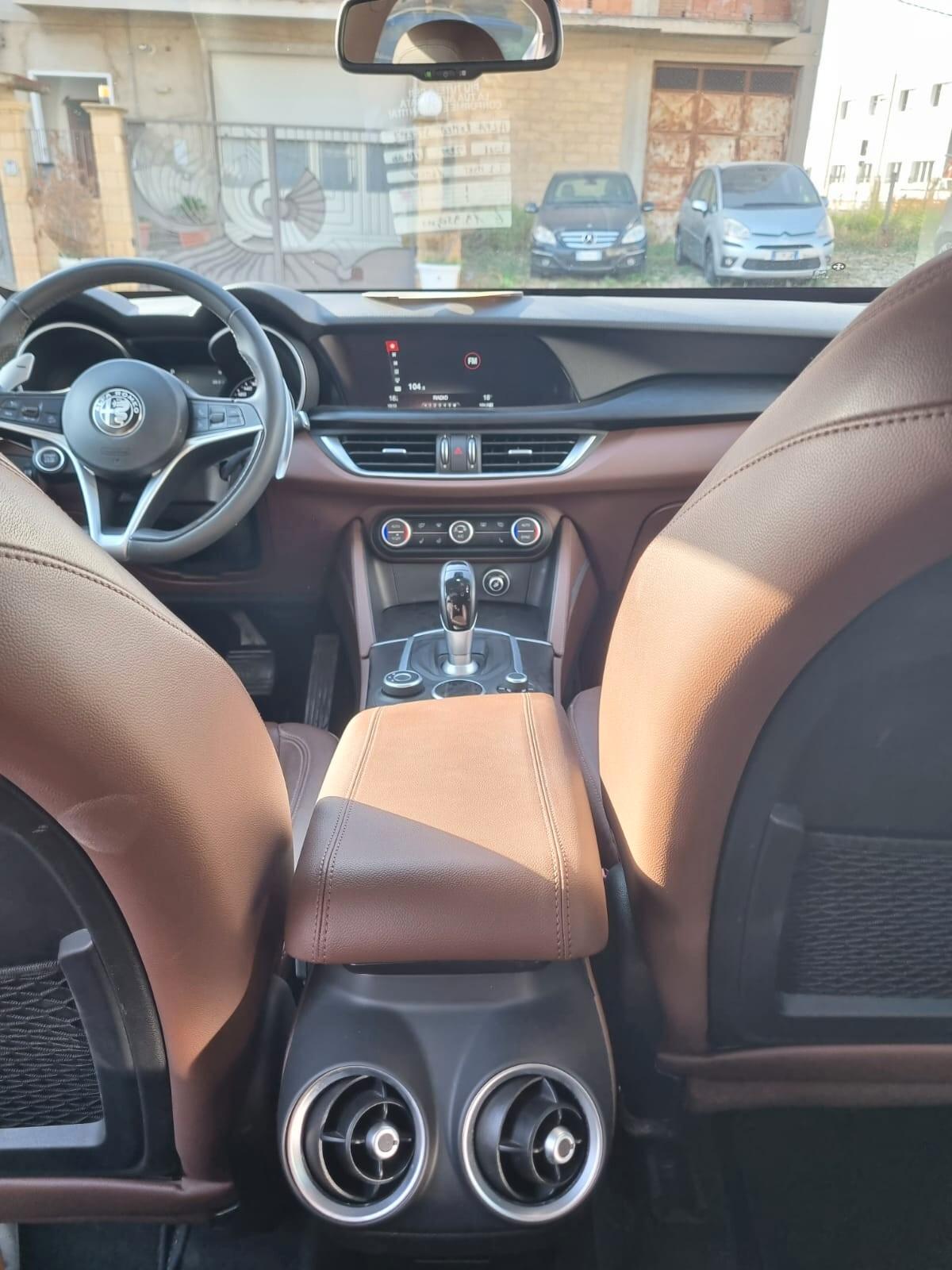 Alfa Romeo Stelvio 2.2 Turbodiesel 150 CV AT8 Super