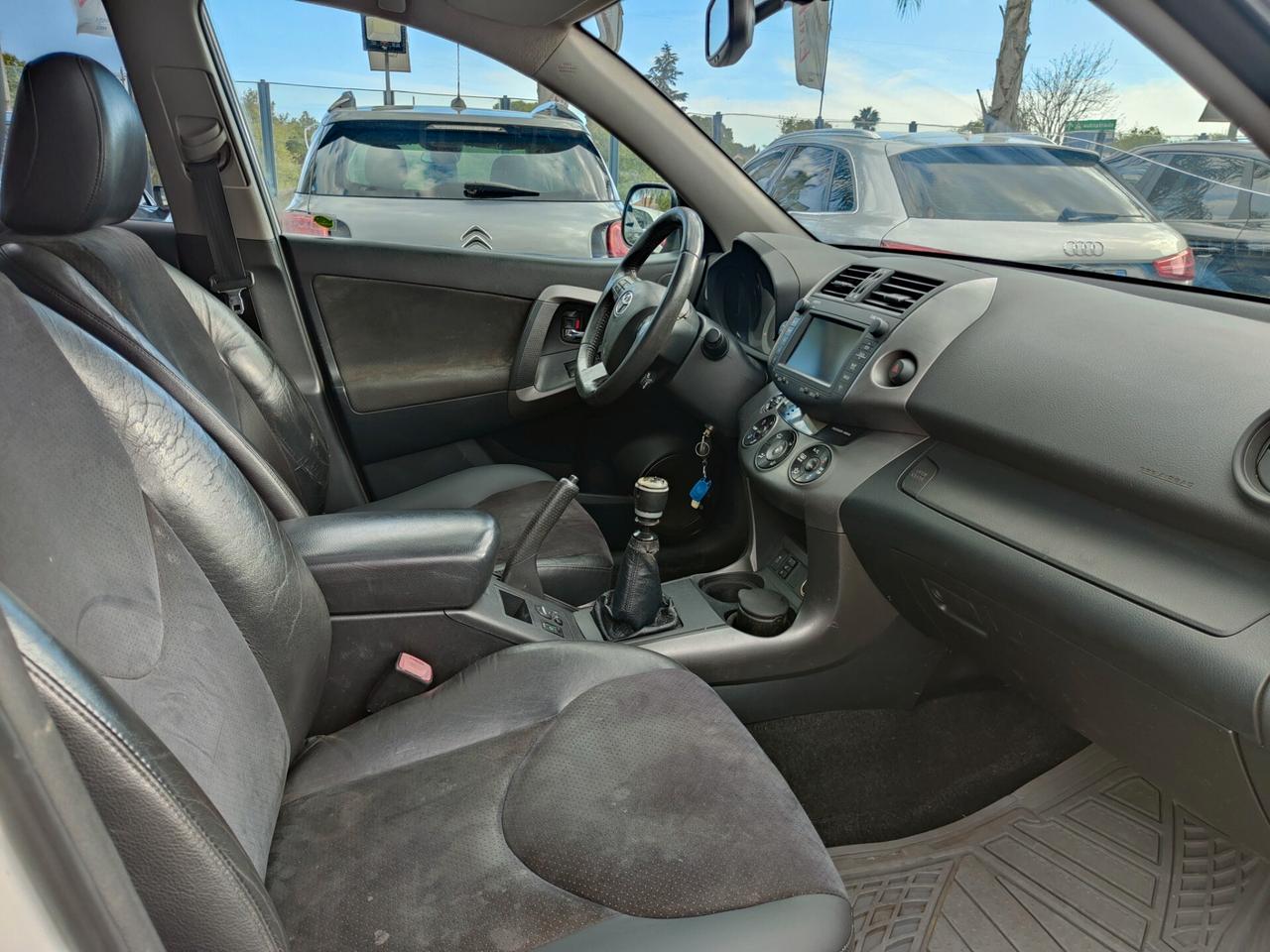 Toyota RAV 4 RAV4 Crossover 2.2 D-Cat 177 CV Executive