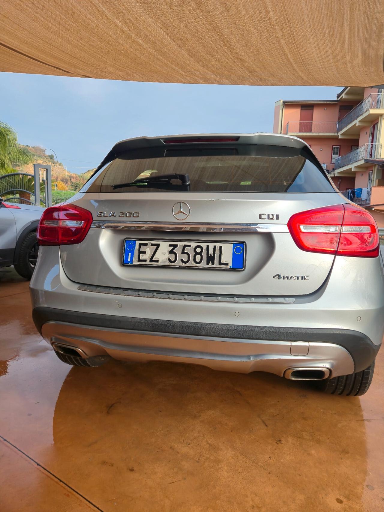 Mercedes-benz GLA 200 d Automatic 4Matic Premium