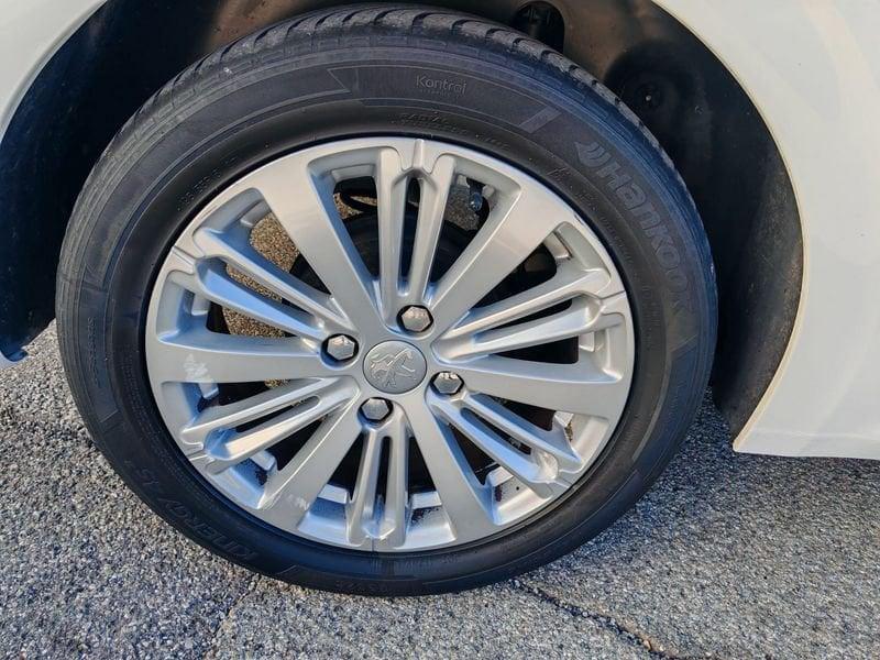 Peugeot 208 BlueHDi 75 5 porte Active