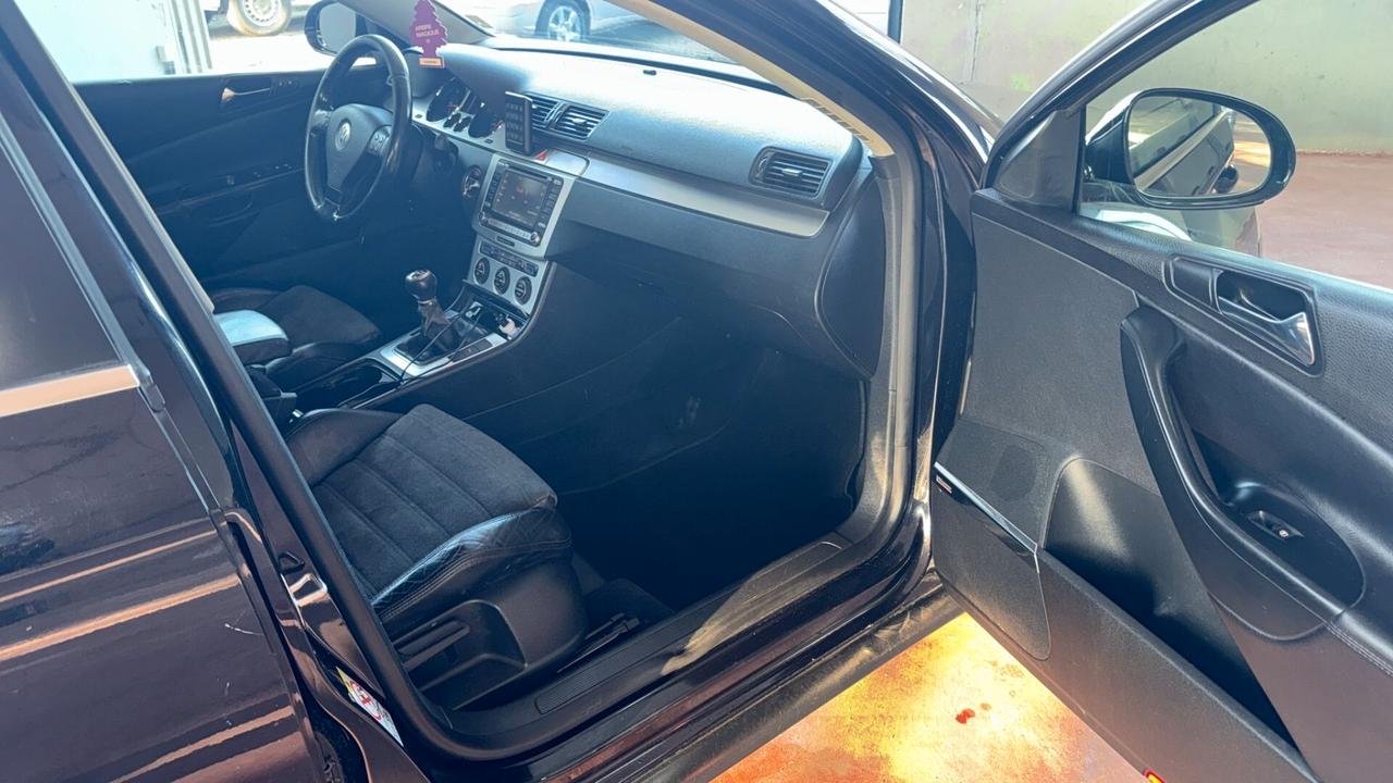 Volkswagen Passat 2.0 TDI DPF 4mot. Highline