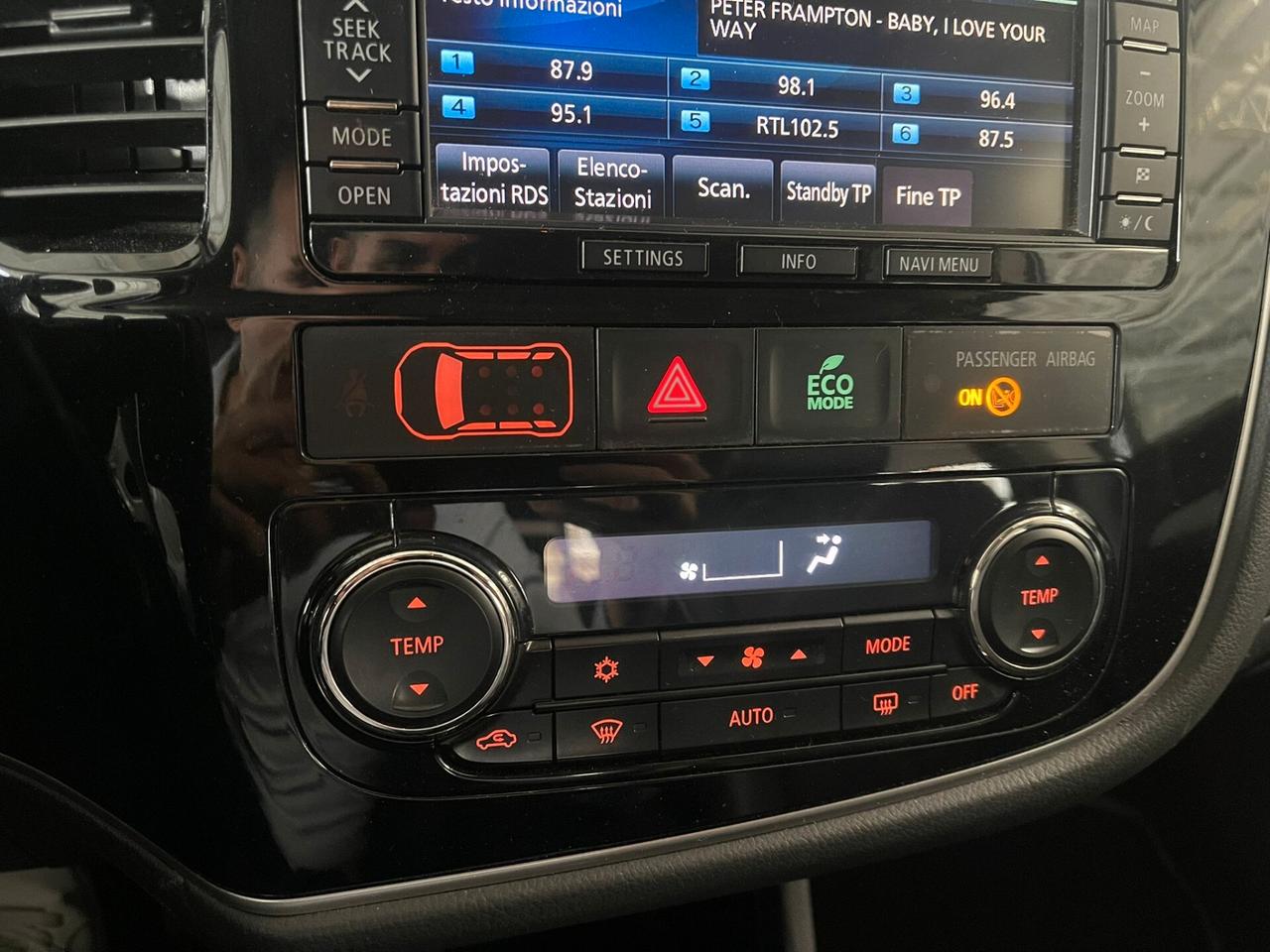 Mitsubishi Outlander 2.0 MIVEC 4WD PHEV Instyle Diamond