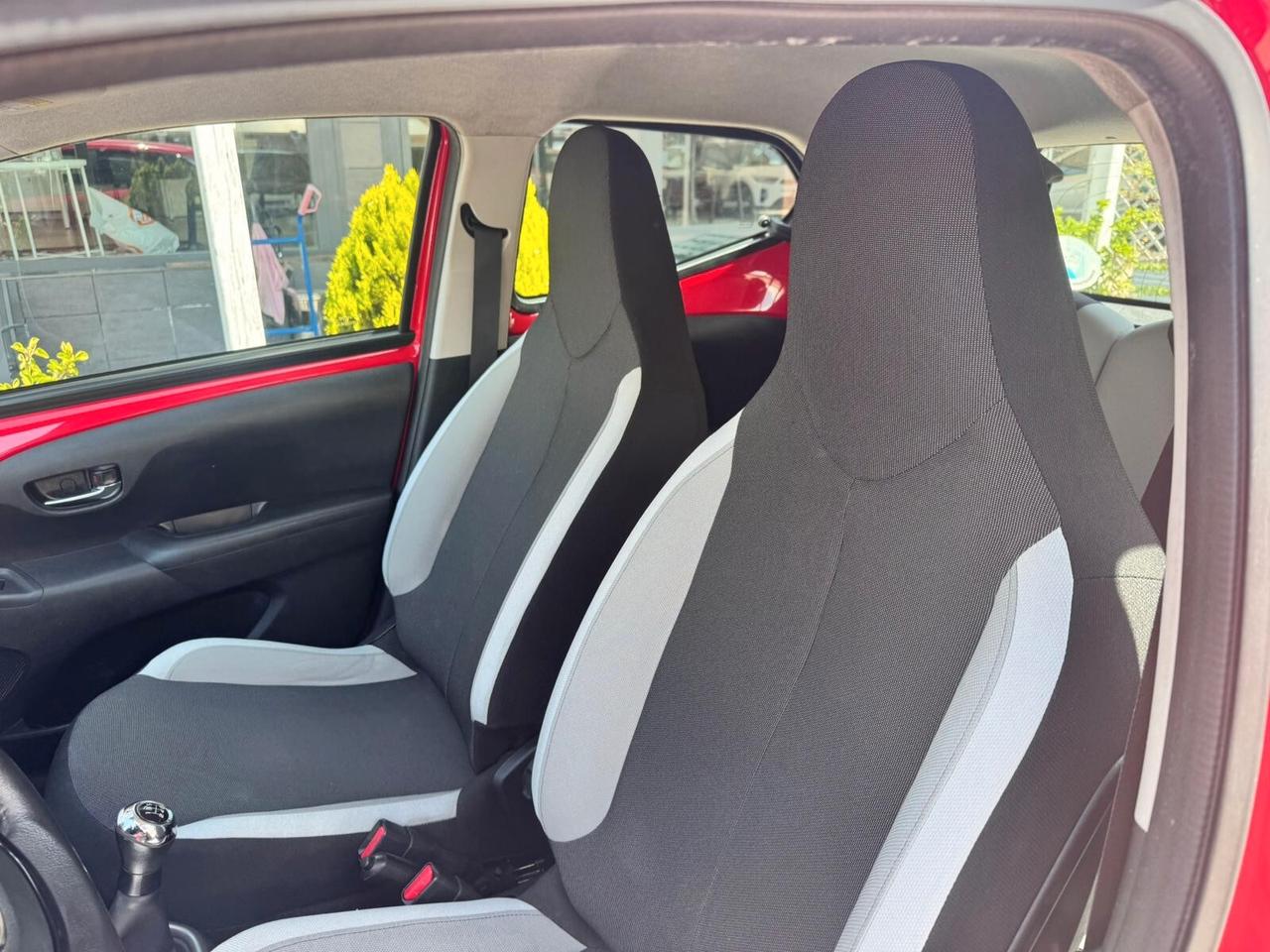 Toyota Aygo 1.0 VVT-i 69 CV 5 porte x-cool TSS