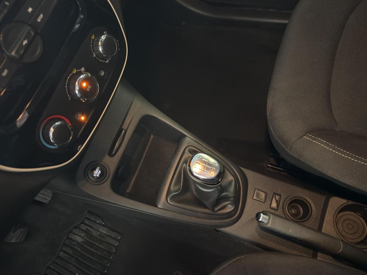 Renault Captur 0.9 tce 90cv Zen 2017