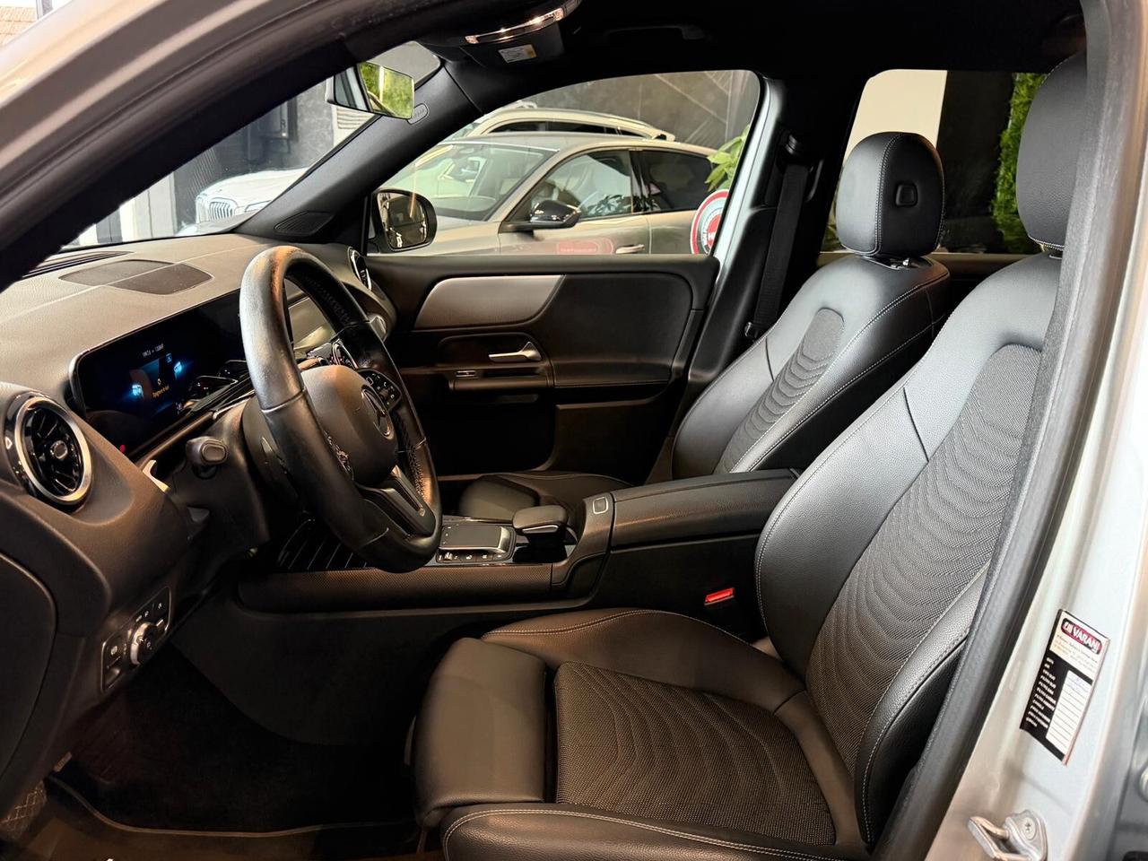 MERCEDES-BENZ GLB 180D SPORT 2.0 116CV PELLE NAVI CAM ANNO 2021