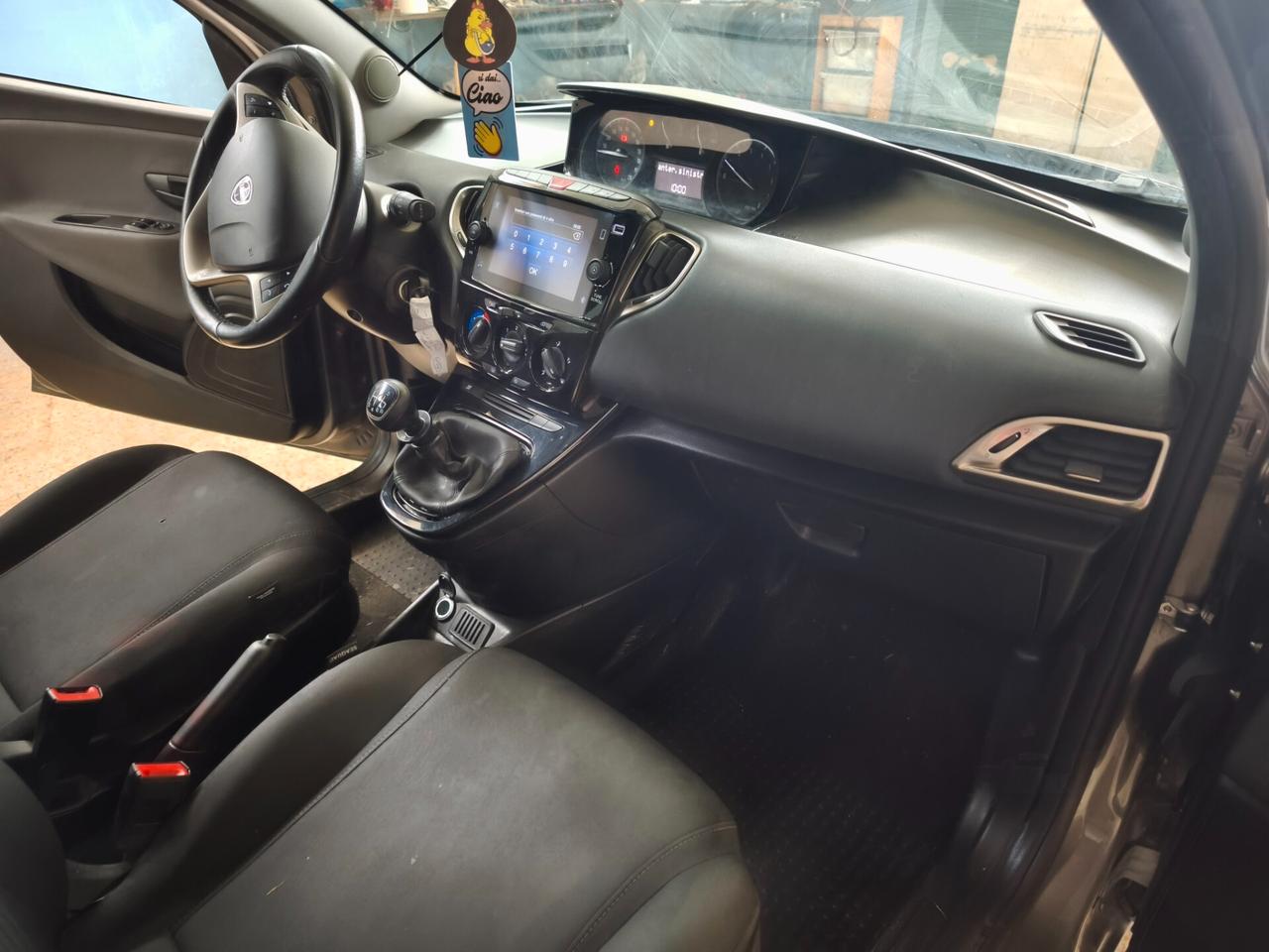 Lancia Ypsilon 5 porte S&S Hybrid Gold INCIDENTATA