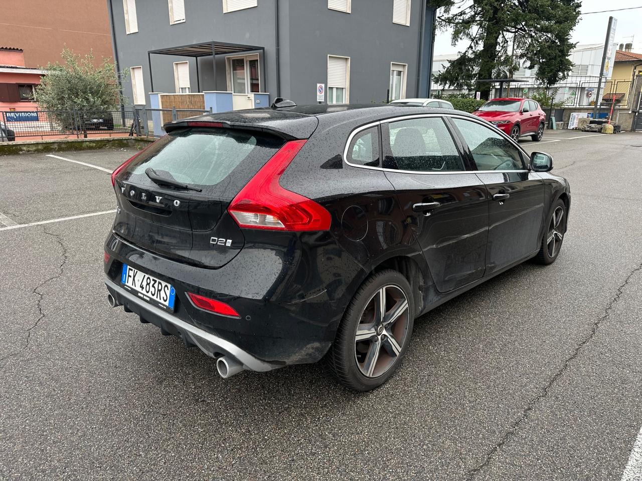 Volvo V40 D2 R-design