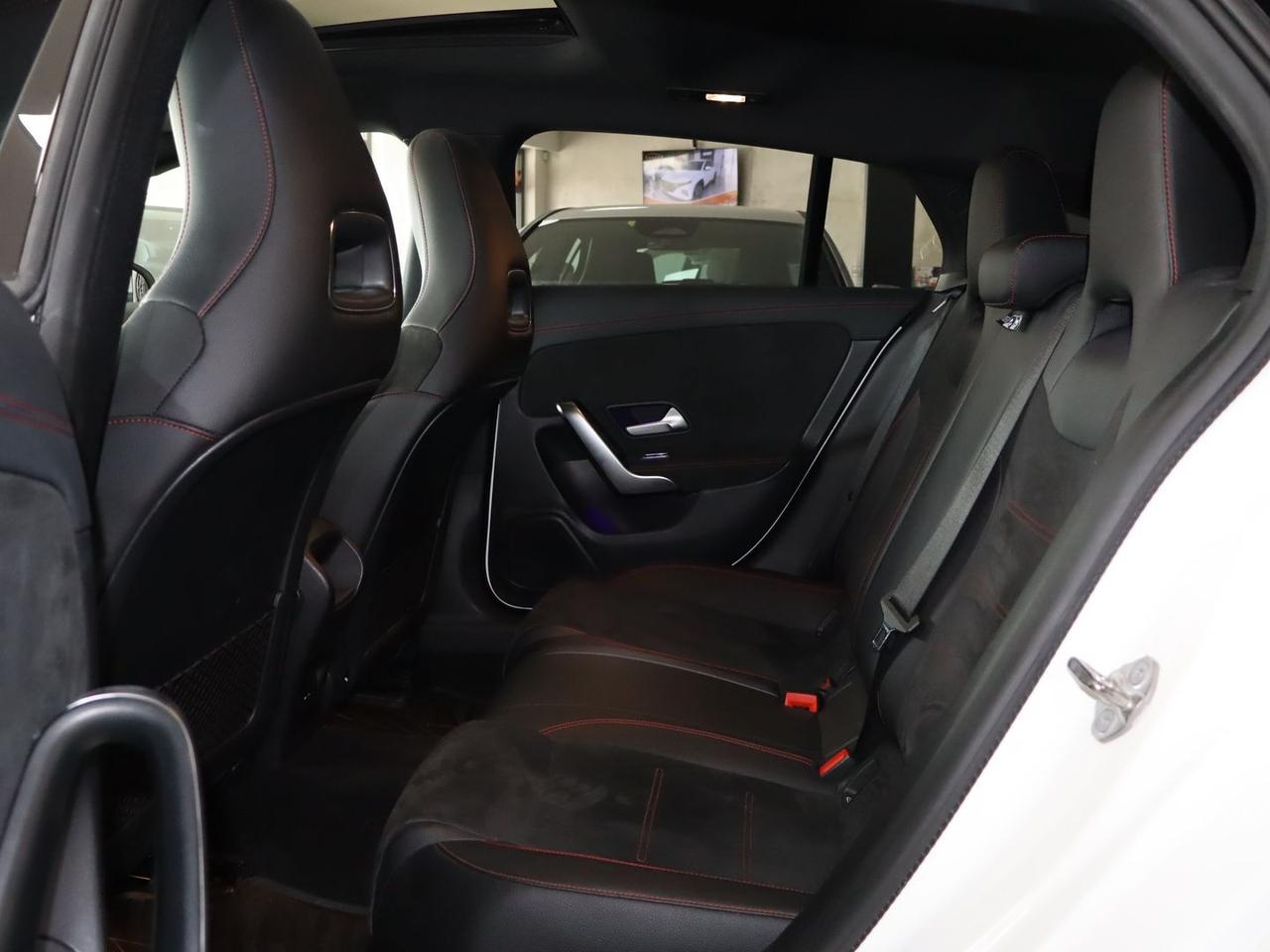 Mercedes-Benz CLA 200 AMG Line Premium Plus #9448