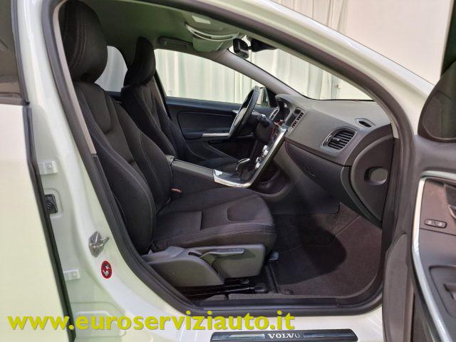 VOLVO V60 D2 1.6 Powershift Kinetic N1