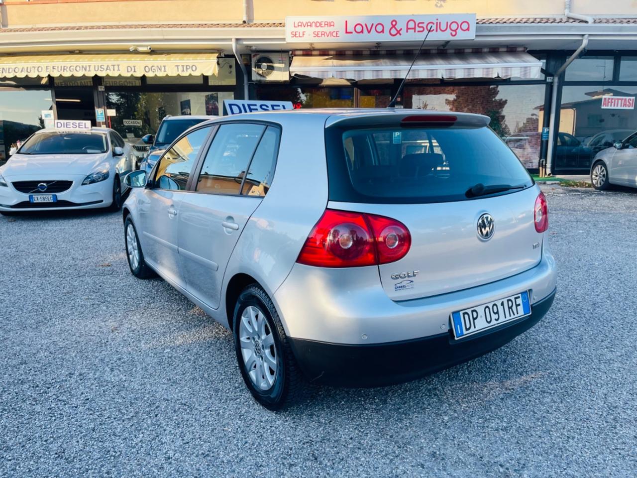 Volkswagen Golf 1.9 TDI DPF Sportline