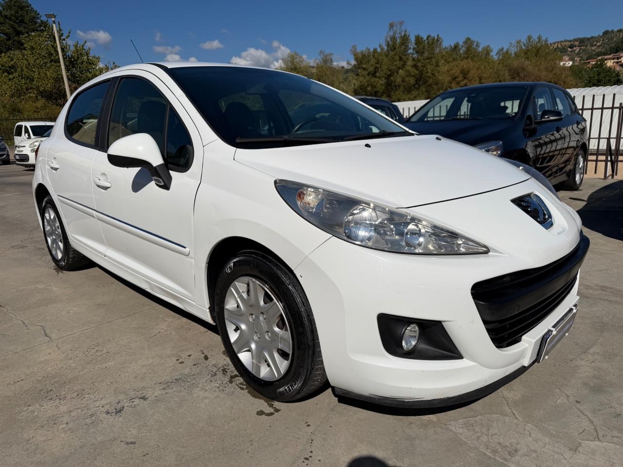Peugeot 207 1.4 HDi 70CV 5p. Energie / 140.000KM