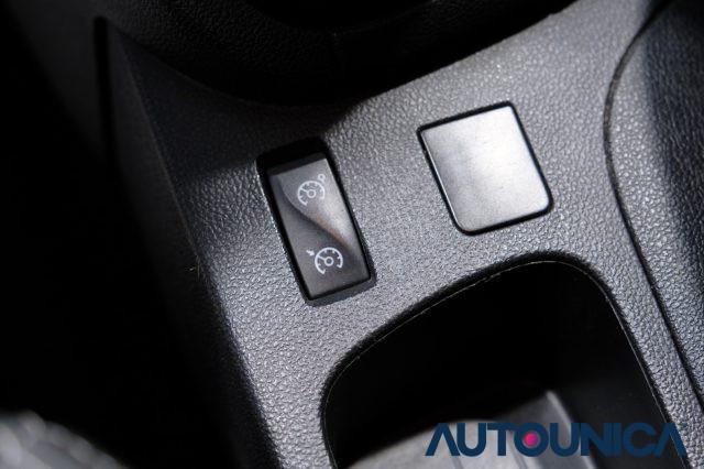 RENAULT Clio DCI 8V 90 CV 5 PORTE LIFE NEOPATENTATI