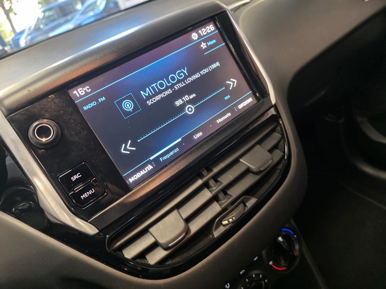 Peugeot 208 PureTech 82 5 porte Allure