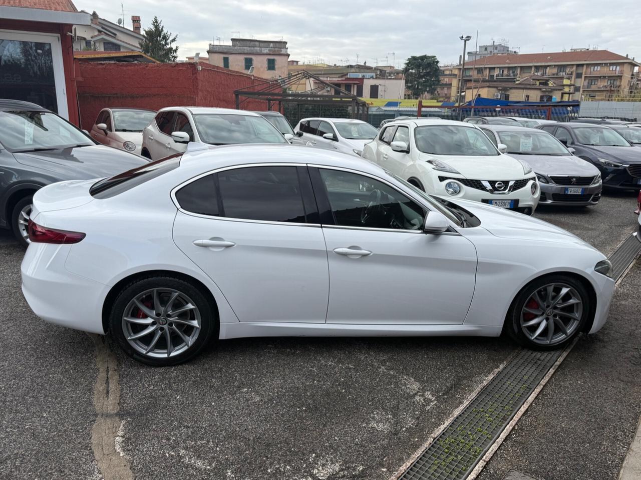Giulia 2.2 180 CV/sport /rate/permute/E6