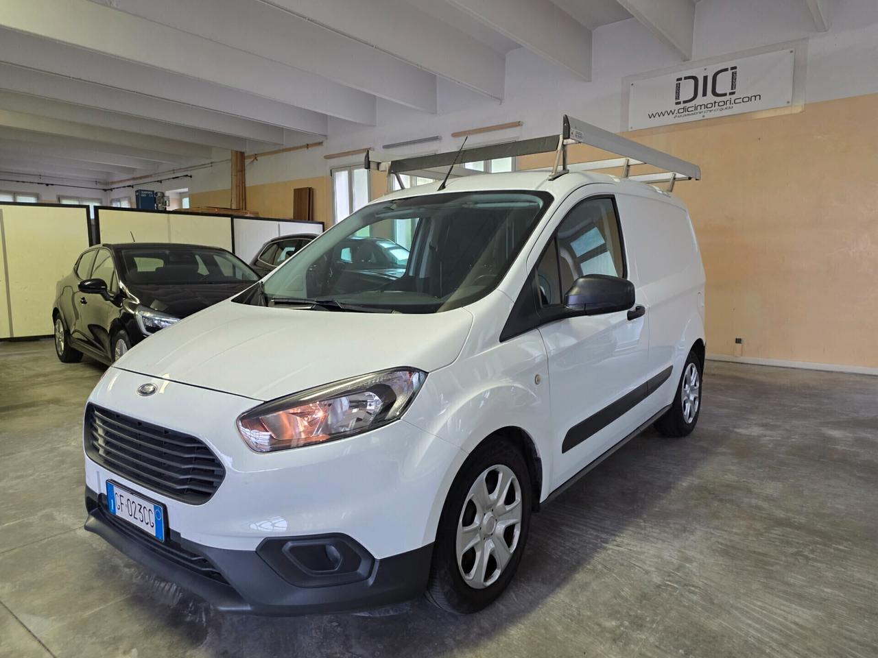 Ford Transit Courier furgone autocarro N1 2posti volume variabile