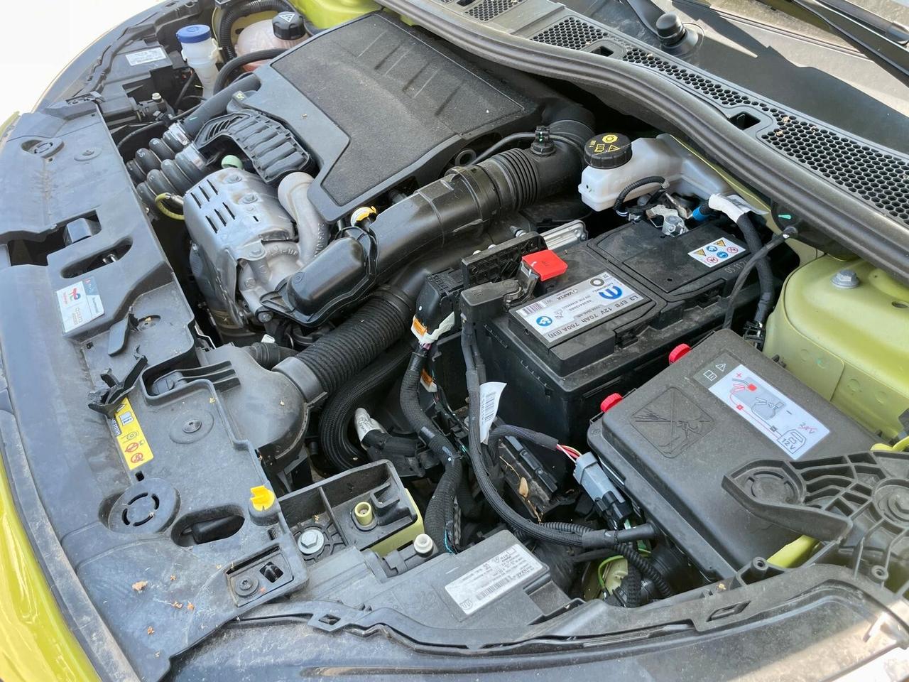 Peugeot 208 PureTech 100 Style **VEICOLO INCIDENTATO ** VA IN MOTO**