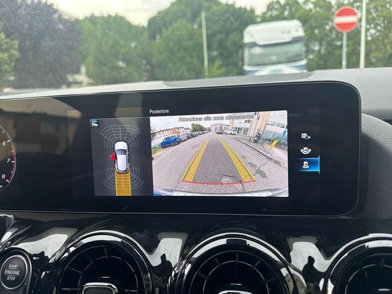Mercedes-Benz GLA 180 Business Extra auto