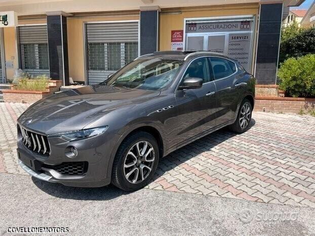 Maserati Levante 3.0 diesel pack sport pell tetto