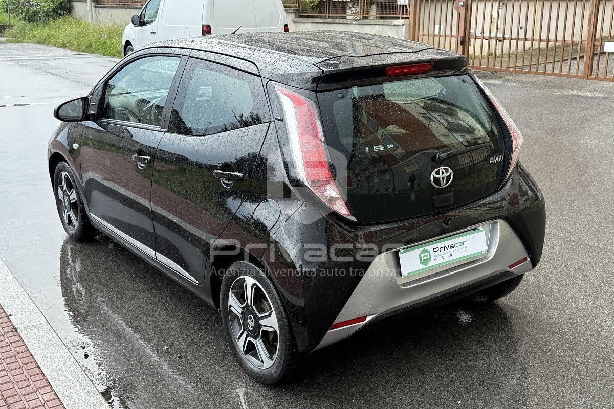 TOYOTA Aygo 1.0 VVT-i 69 CV 5 porte x-cool