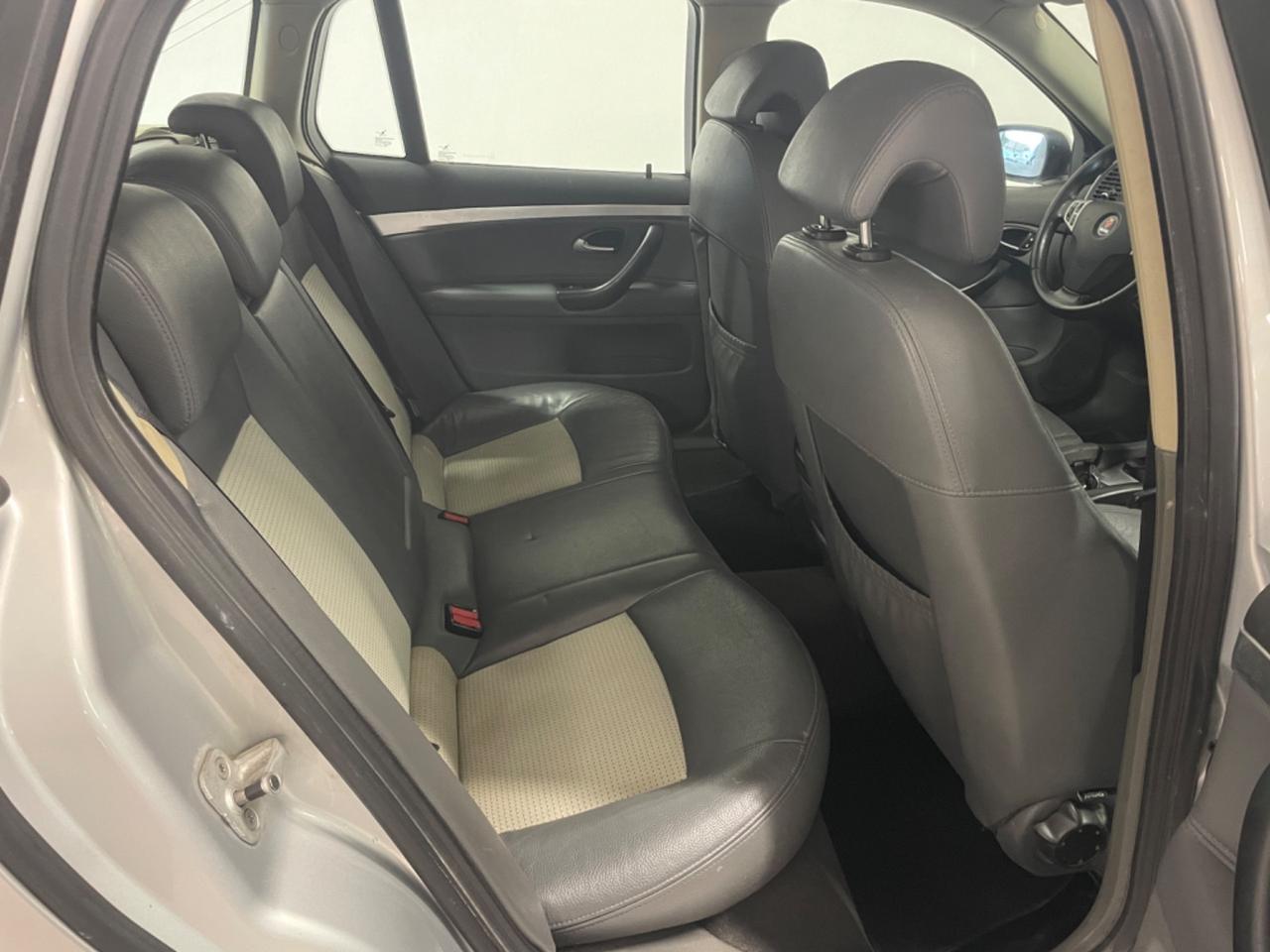 Saab 9-3 SportHatch 1.9 TiD 16V DPF Vector Perfetta