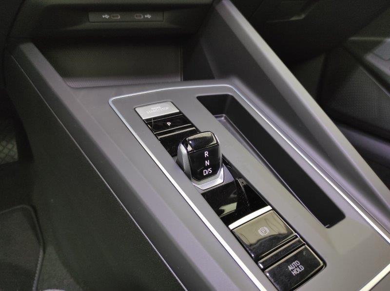 VOLKSWAGEN Golf 8ª serie - Golf Variant 1.0 eTSI EVO DSG Life