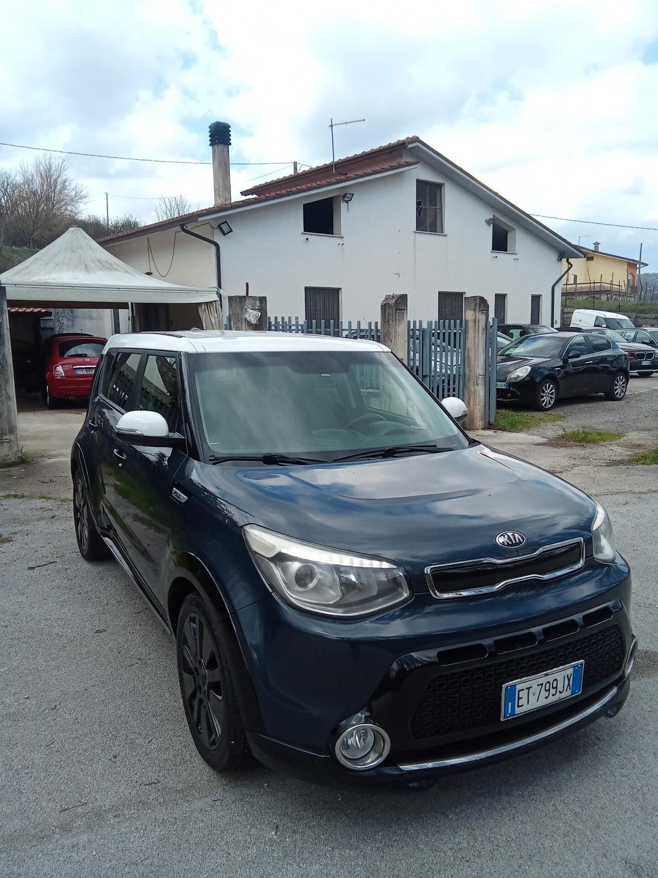 Kia Soul 1.6 CRDi automatico 014