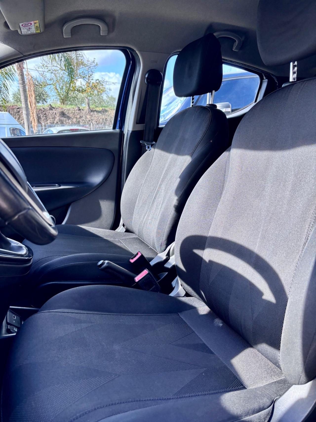 Lancia Ypsilon 1.2 69 CV 5 porte GPL Ecochic Gold