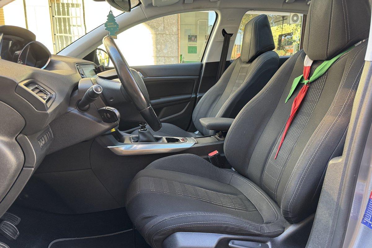 PEUGEOT 308 BlueHDi 120 S&S Allure