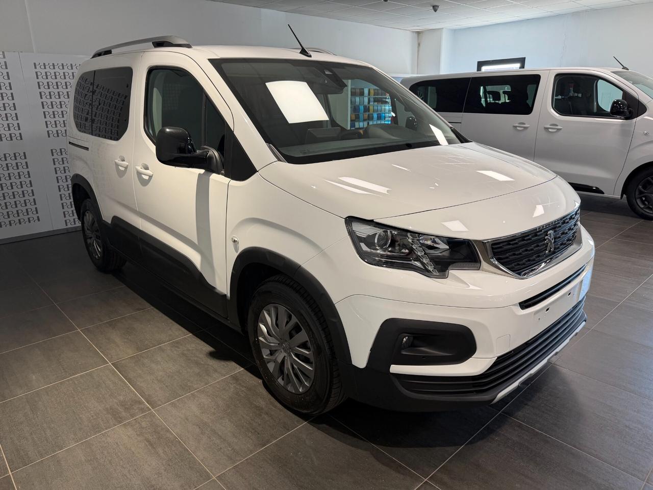 Peugeot Rifter BlueHDi 100 S&S Allure Standard