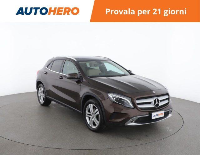 MERCEDES-BENZ GLA 200 d Automatic 4Matic Sport