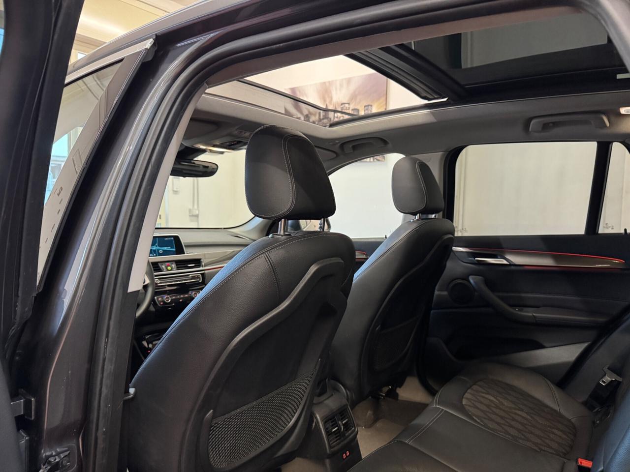 BMW X1 SDRIVE 18d AUT. XLINE - TETTO