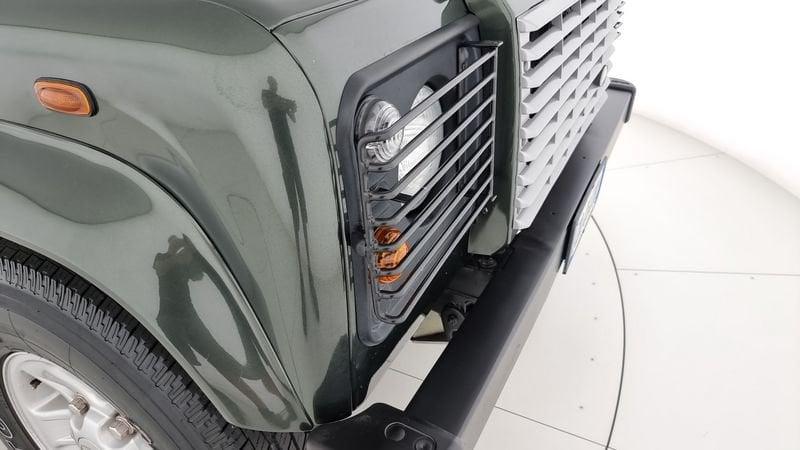 Land Rover Defender Defender 110 2.5 Td5 cat SW 9 posti SE