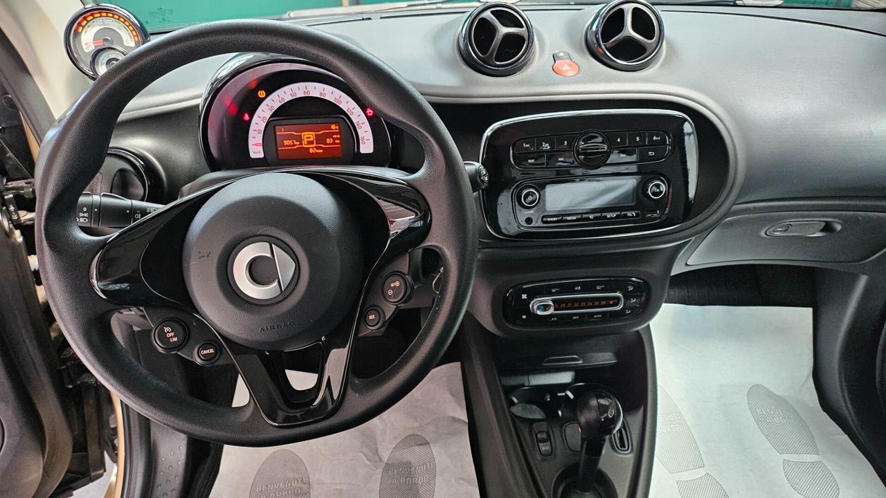 Smart ForTwo EQ Passion KM 9.000!!