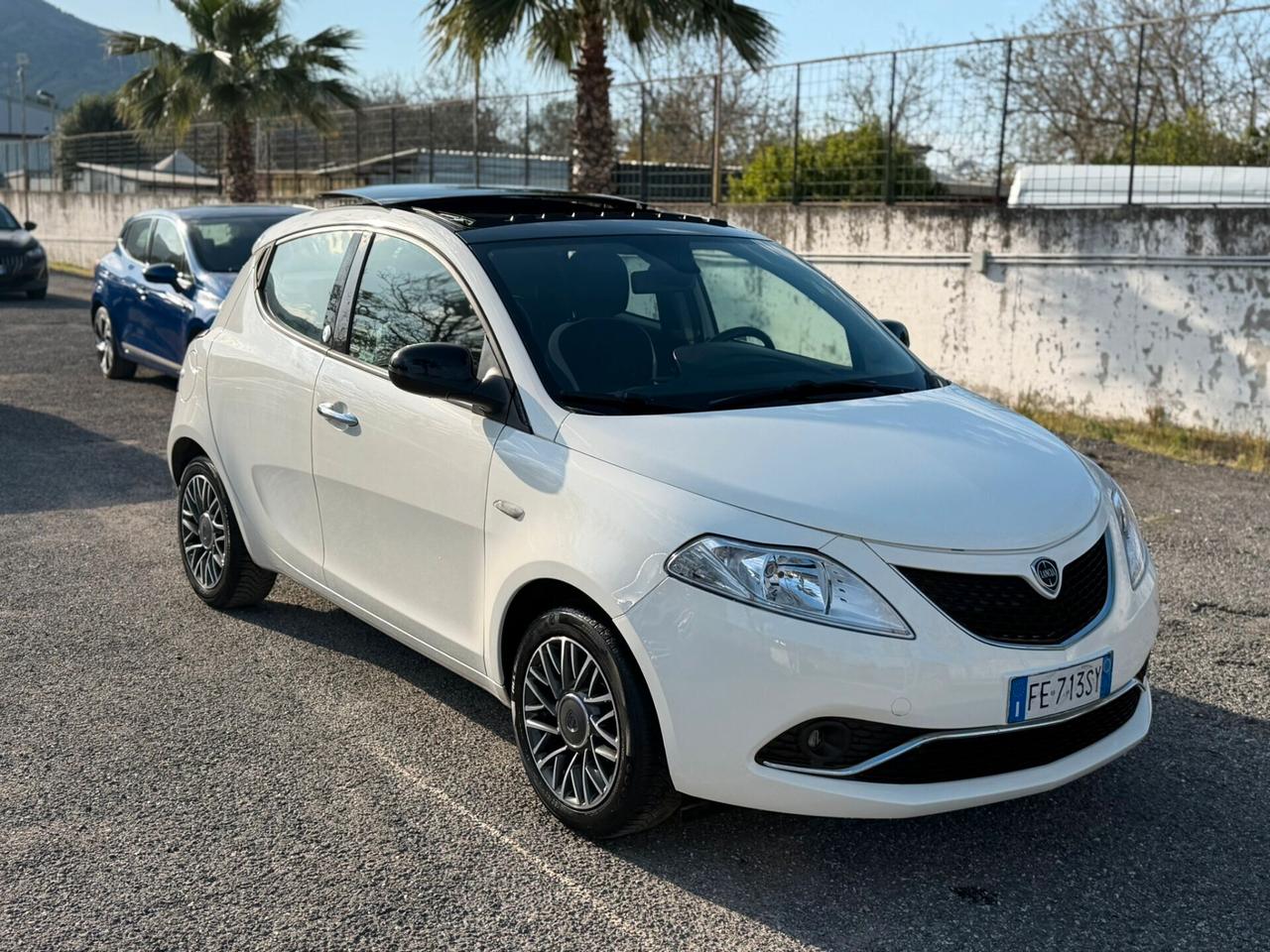 Lancia Ypsilon Tetto Apribile 2016 -GPL Ecochic Gold