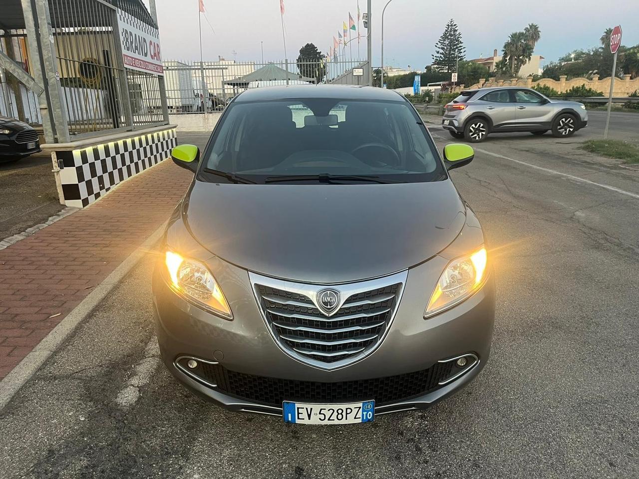 Lancia Ypsilon 1.2 69 CV 5 porte GPL Ecochic 2014