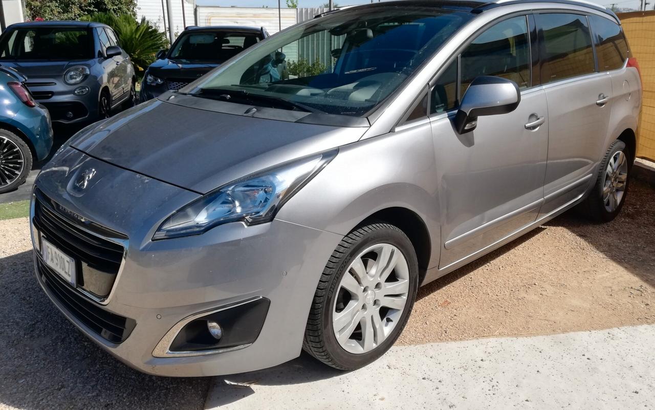 Peugeot 5008 7 posti